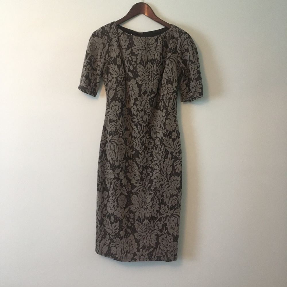 London Times Gray floral midsleeve dress